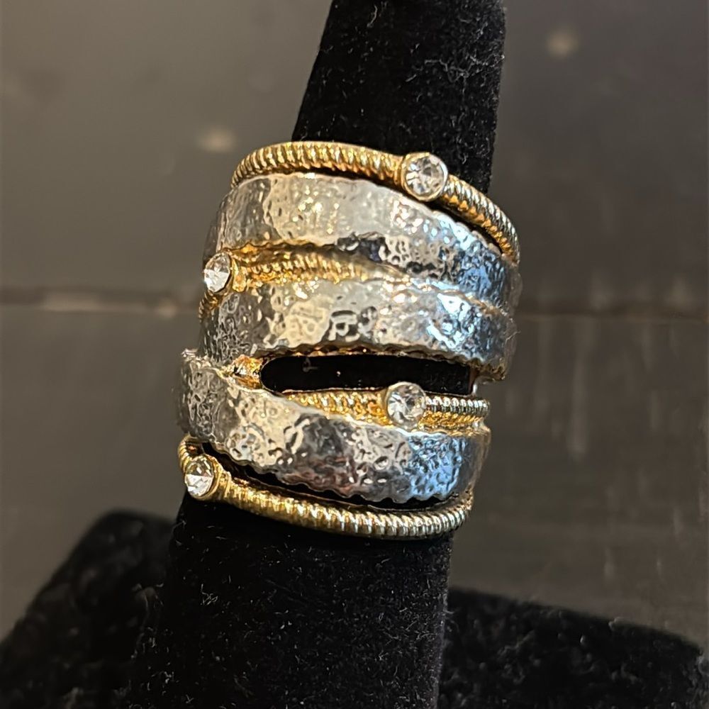 Honey Halo Two Tone Silver and Gold Textured Ring with Crystals 6 1/2​